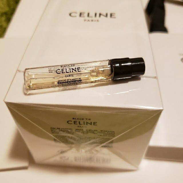 得価新作】 celine ゆうにゃん様と商談中❣️新品未開封 セリーヌ香水 ブラックタイ サンプル付の通販 by なひちか's  shop｜セリーヌならラクマ