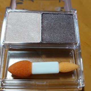 エイボン(AVON)の値下げ！カルセアイシャドウブラウン系二色セット(アイシャドウ)