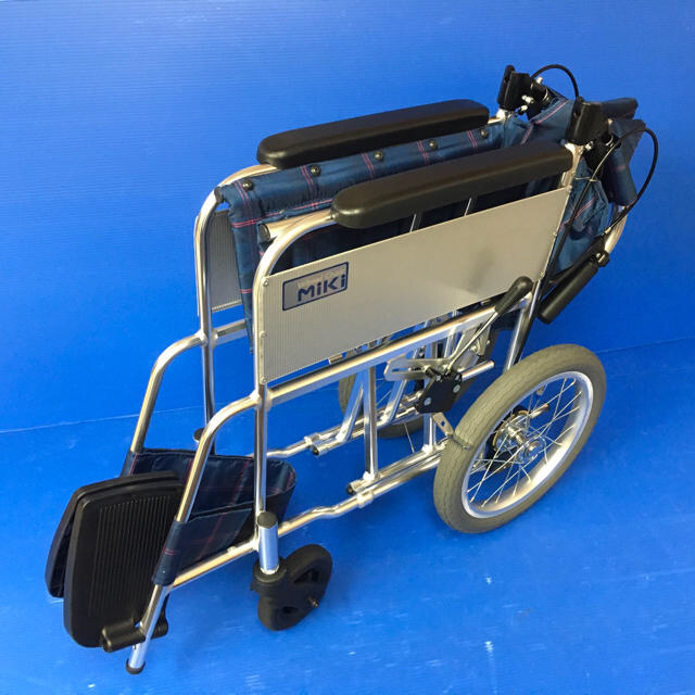 介助式車いす 標準型 軽量 MC-43KDB ミキ MiKI 車イス 車椅子 介助式車いす 標準型 軽量 MC-43KDB ミキ MiKI 車イス 車椅子