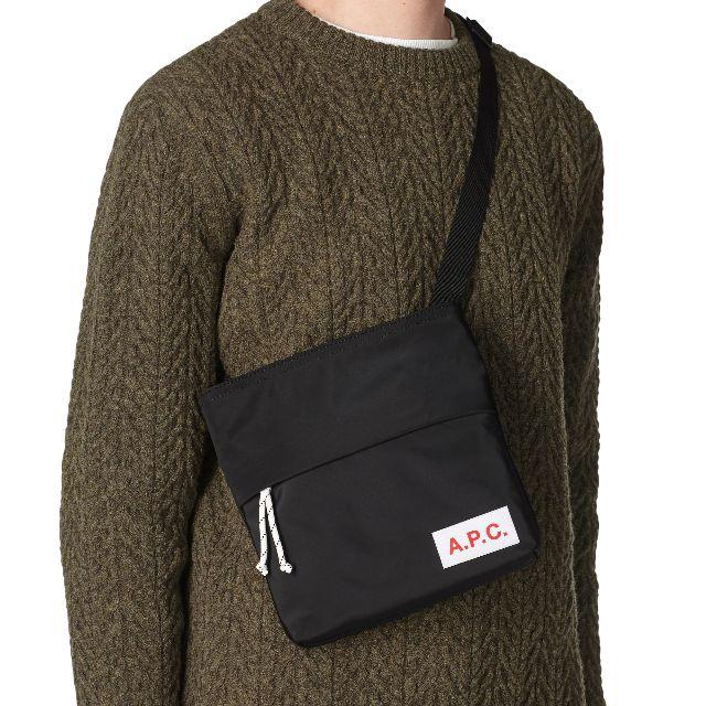 A.P.C(アーペーセー)のAPC Protection メッセンジャーバッグ ショルダー サコッシュ メンズのバッグ(ウエストポーチ)の商品写真