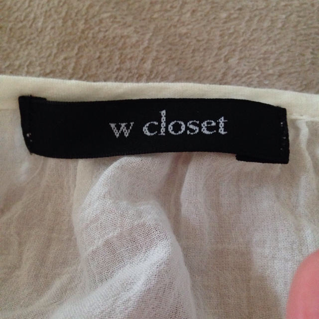 w closet(ダブルクローゼット)のw closet♡刺繍トップス レディースのトップス(シャツ/ブラウス(半袖/袖なし))の商品写真