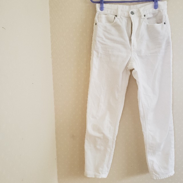 GU(ジーユー)のwhite pants.ちゃんゆき様専用 レディースのパンツ(デニム/ジーンズ)の商品写真