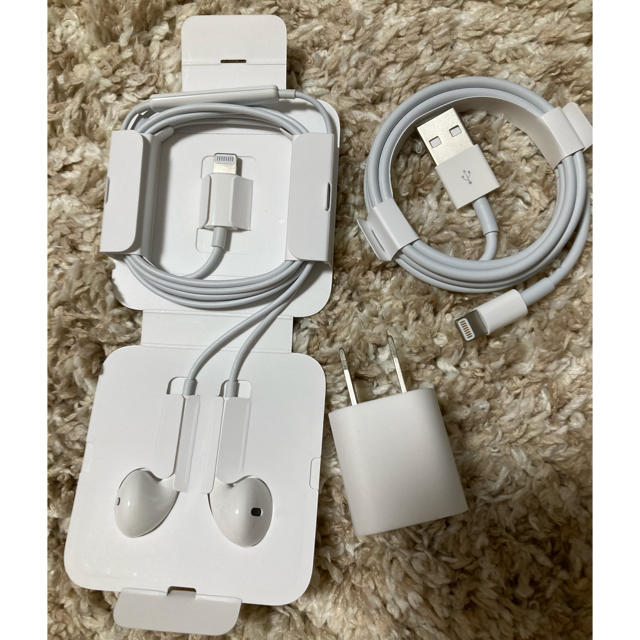 Apple(アップル)のiPhone スマホ/家電/カメラのスマートフォン/携帯電話(バッテリー/充電器)の商品写真