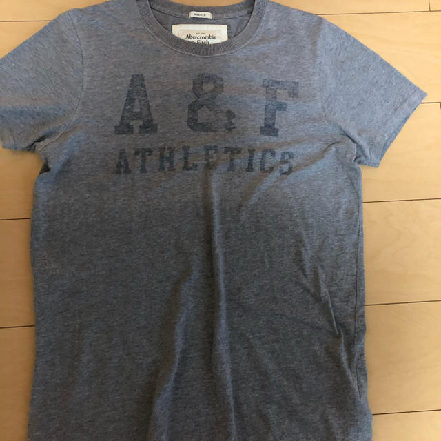 Abercrombie&Fitch(アバクロンビーアンドフィッチ)のAbercrombie&Fitch Tシャツ メンズのトップス(Tシャツ/カットソー(半袖/袖なし))の商品写真