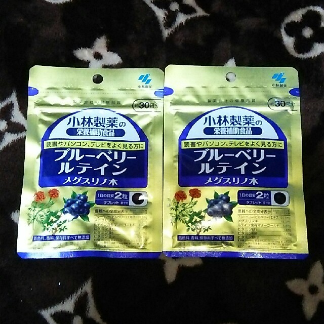 小林製薬(コバヤシセイヤク)の小林製薬 ブルーベリールテイン (30日分×2袋) 食品/飲料/酒の健康食品(その他)の商品写真