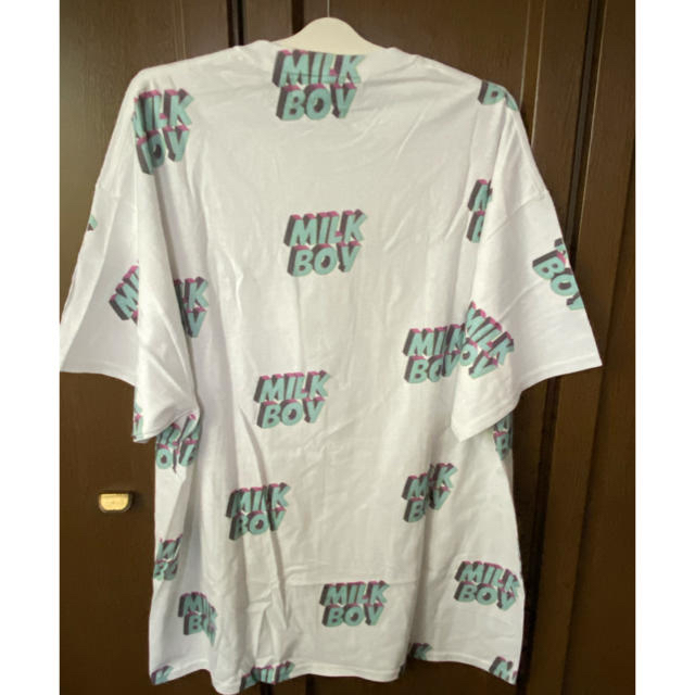 MILKBOY(ミルクボーイ)の新品　ミルクボーイ　ロゴプリ　ビッグTシャツ　XXL メンズのトップス(Tシャツ/カットソー(半袖/袖なし))の商品写真