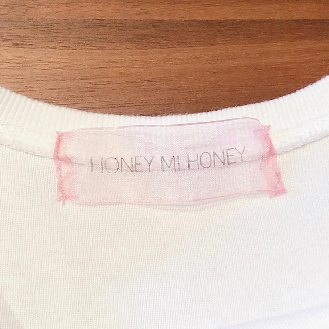 Honey mi Honey(ハニーミーハニー)の美品 HONEY MI HONEY ハニーミーハニー 手ぶら Tシャツ レディースのトップス(Tシャツ(半袖/袖なし))の商品写真