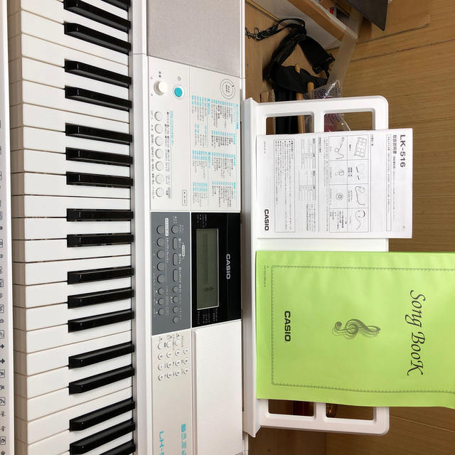 CASIO(カシオ)のcasio lk-516 楽器の鍵盤楽器(キーボード/シンセサイザー)の商品写真