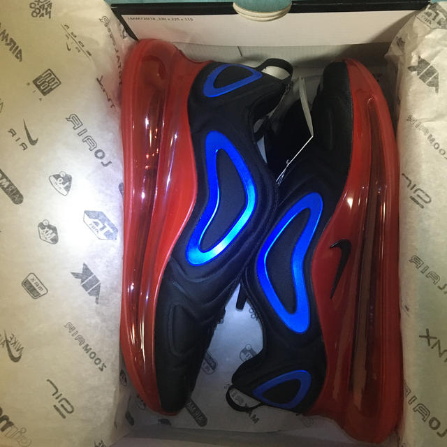 NIKE AIR MAX 720 新品　未試着　26.5センチ