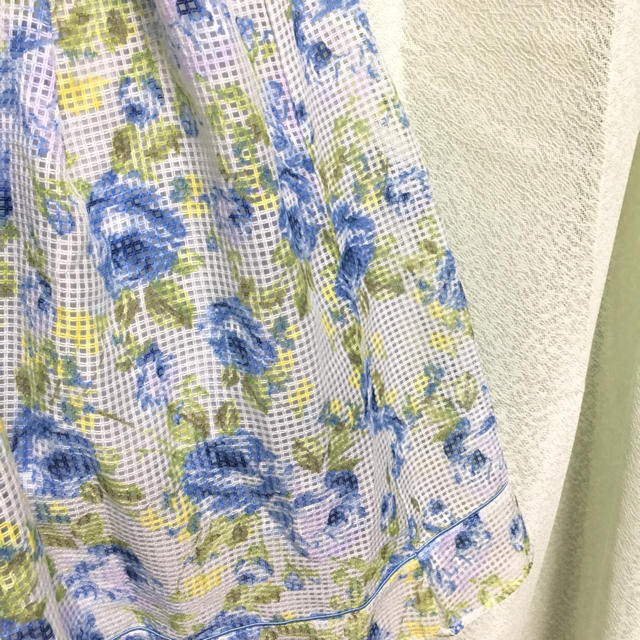 axes femme(アクシーズファム)の花柄　スカート レディースのスカート(ひざ丈スカート)の商品写真