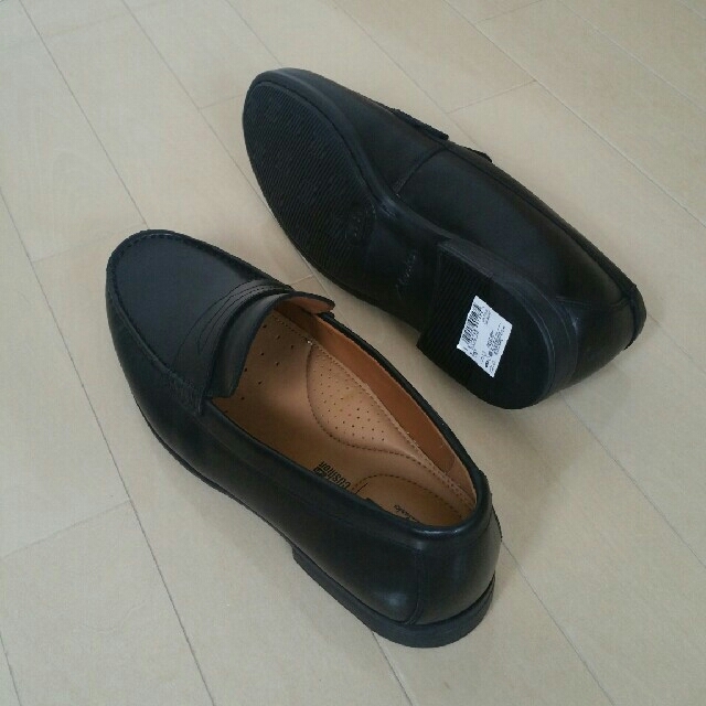 新品　Clarks  ローファー　革靴メンズ