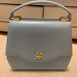 ジバンシィ(GIVENCHY)のGIVENCHYハンドバッグ(ハンドバッグ)