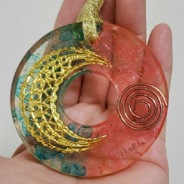 Crescent Moonオルゴナイト☆ブルー&ピンククラック水晶