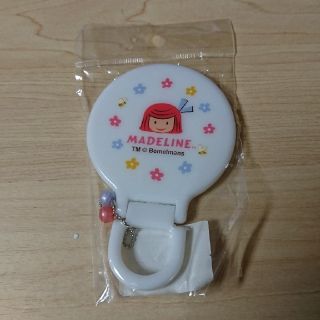 ファミリア(familiar)のマドレーヌちゃん ファミリア 鏡 手鏡 ミラー 新品(ミラー)