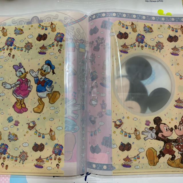 Disney ディズニーランド 37周年 クリアファイル 缶バッジの通販 By Miku S Shop ディズニーならラクマ