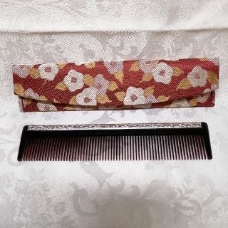 シセイドウ(SHISEIDO (資生堂))の資生堂花椿会ゴールド記念品　椿文（つばきもん）櫛(ヘアブラシ/クシ)