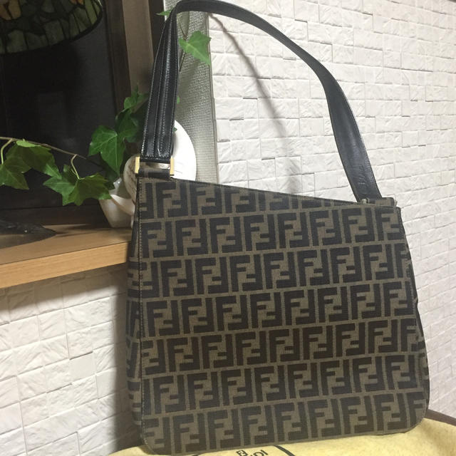 FENDI バッグ