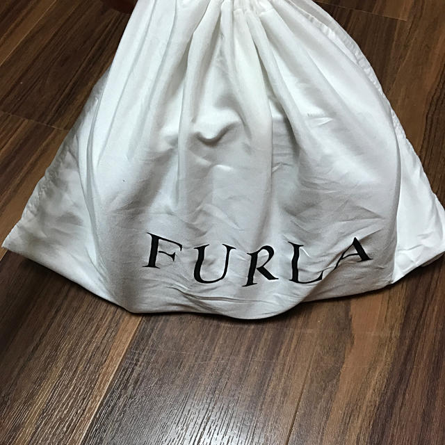 Furla(フルラ)のFURLA キャンディバッグ　シルバーラメ レディースのバッグ(ハンドバッグ)の商品写真