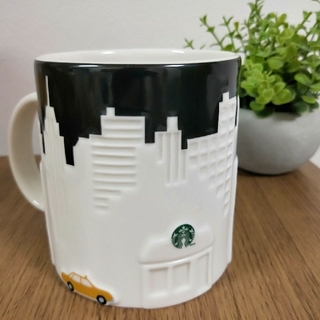 スターバックスコーヒー(Starbucks Coffee)のスターバックス　ニューヨーク限定　マグカップ　日本未発売(グラス/カップ)