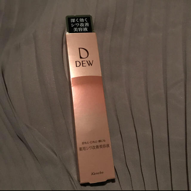 DEW(デュウ)のDEW 薬用シワ改善美容液 コスメ/美容のスキンケア/基礎化粧品(美容液)の商品写真