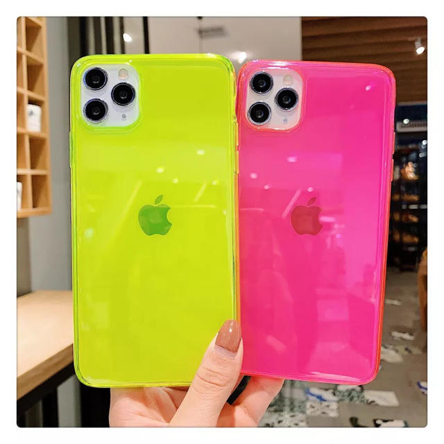 新品 蛍光 ネオン  iPhone ケース ピンク イエロー おしゃれ スマホ/家電/カメラのスマホアクセサリー(iPhoneケース)の商品写真