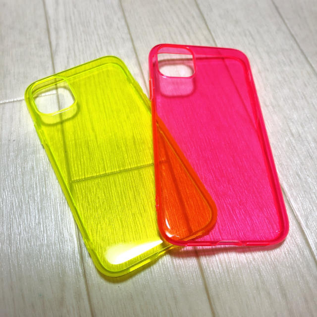 新品 蛍光 ネオン  iPhone ケース ピンク イエロー おしゃれ スマホ/家電/カメラのスマホアクセサリー(iPhoneケース)の商品写真