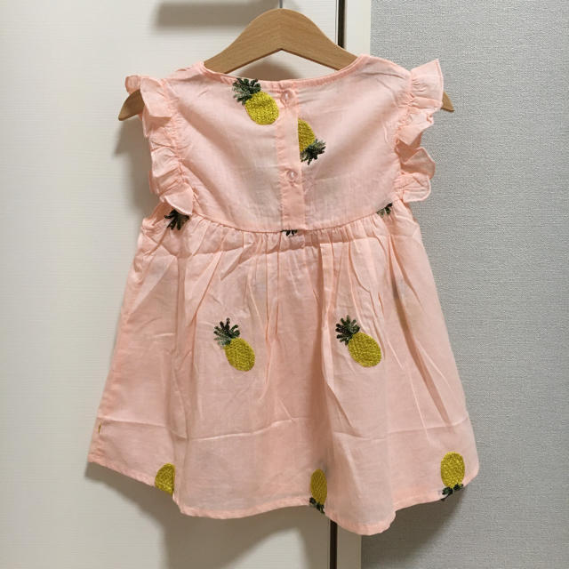 GAP Kids(ギャップキッズ)のSALE♡【新品】パイナップル柄　ワンピース　90cm  ピンク キッズ/ベビー/マタニティのキッズ服女の子用(90cm~)(ワンピース)の商品写真