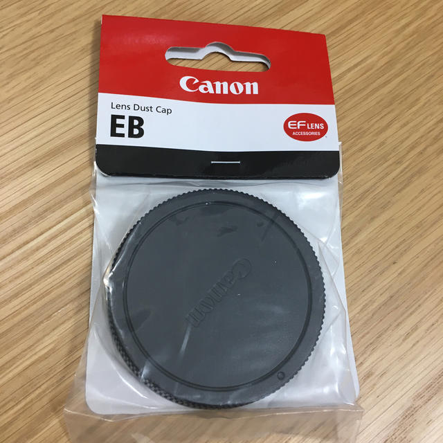 Canon(キヤノン)の【新品・未使用】キャノン　カメラ　レンズカバー　EB スマホ/家電/カメラのカメラ(その他)の商品写真