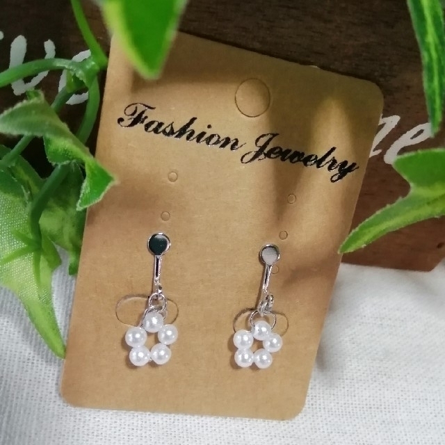 プチイヤリングEarrings☆パールイヤリング☆星イヤリング☆花イヤリング☆ ハンドメイドのアクセサリー(イヤリング)の商品写真