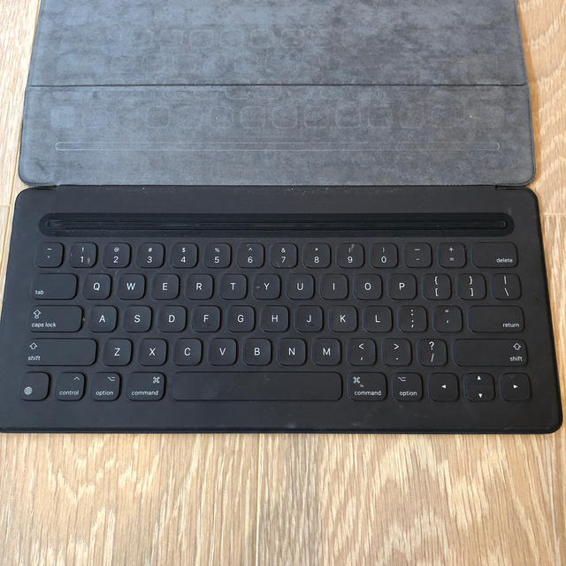 Apple(アップル)のiPad Pro 12.9インチSmart Keyboard（US配列） スマホ/家電/カメラのスマホアクセサリー(iPadケース)の商品写真