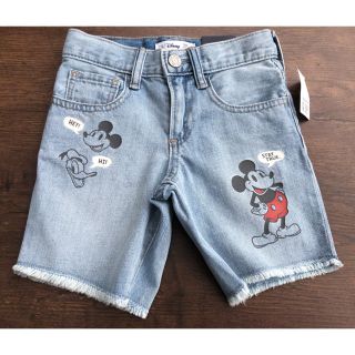 ベビーギャップ(babyGAP)の新品　babyGAP Disney Mickey デニム ショートパンツ(パンツ/スパッツ)