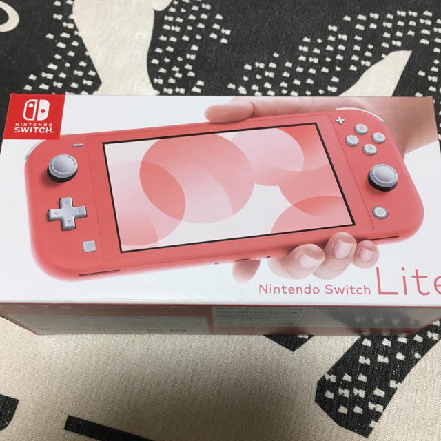 Nintendo Switch Lite Coralエンタメホビー