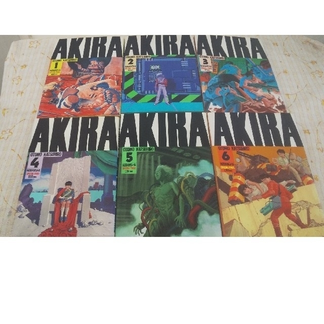 Akira アキラ 漫画 大友克洋 全巻セット 初版ありの通販 By Rumiuchi1104 S Shop ラクマ