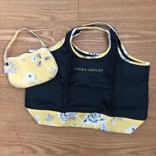 ローラアシュレイ(LAURA ASHLEY)のローラアシュレイ  エコバッグ　ミニポーチ付き(エコバッグ)