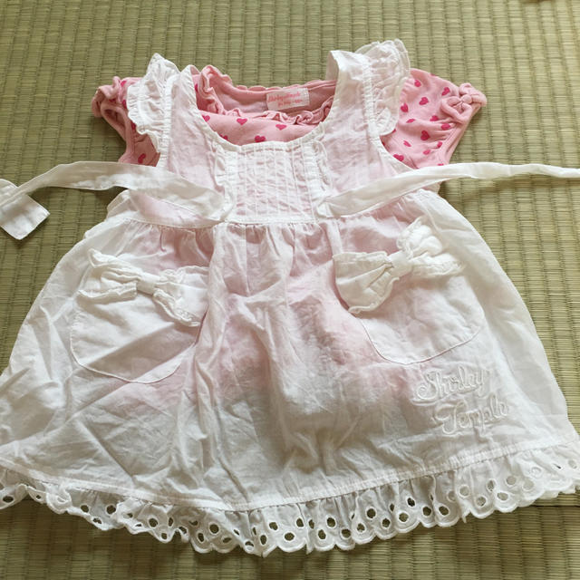 Shirley Temple(シャーリーテンプル)の女の子　エプロン キッズ/ベビー/マタニティのキッズ服女の子用(90cm~)(Tシャツ/カットソー)の商品写真