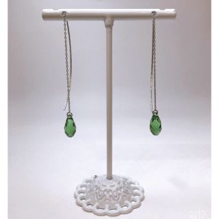 スワロフスキー(SWAROVSKI)のSwarovski drop pierce《 グリーン 》(ピアス)