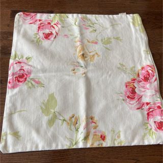 ローラアシュレイ(LAURA ASHLEY)のクッションカバー(クッションカバー)