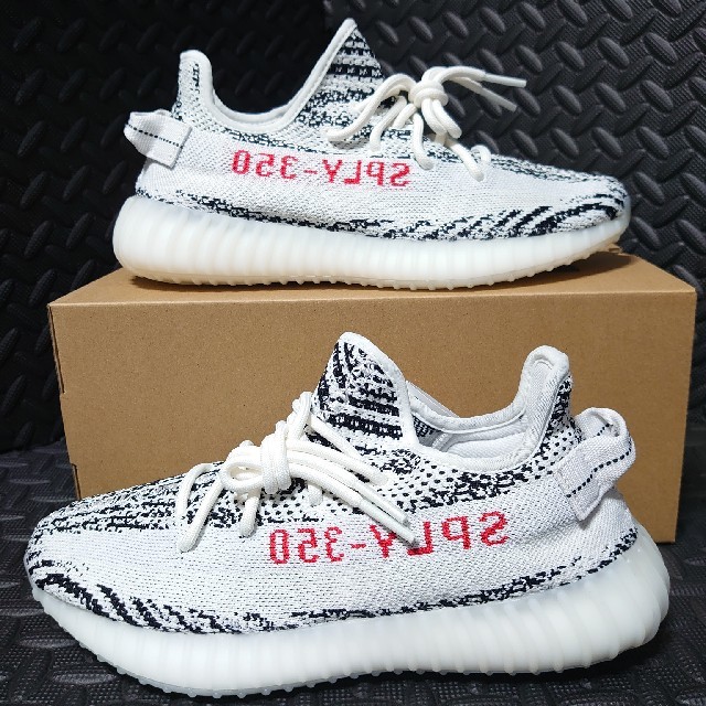 ADIDAS YEEZY BOOST 350 V2 ZEBRAスニーカー