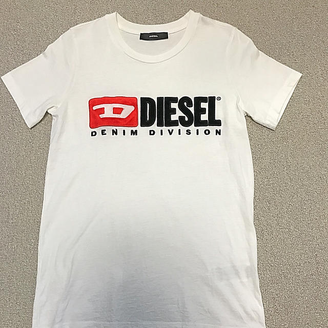 DIESEL(ディーゼル)の《美品》ディーゼル diesel Tシャツ レディースのトップス(Tシャツ(半袖/袖なし))の商品写真