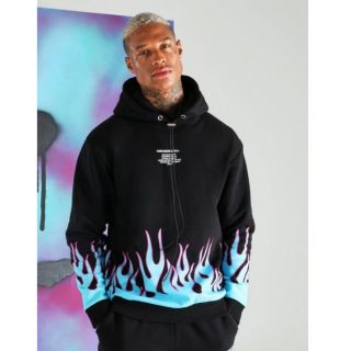 【L】boohoo asos　総柄　上下セットアップ　ハーフパンツ　ブラック　黒