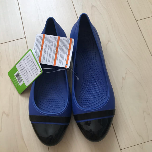 crocs(クロックス)のクロックス　新品　パンプス　雨にも レディースの靴/シューズ(ハイヒール/パンプス)の商品写真