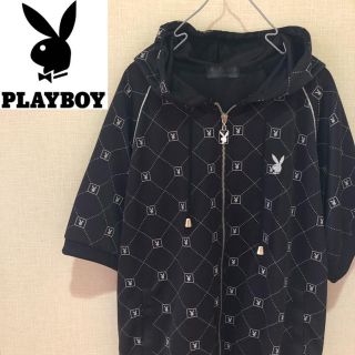 プレイボーイ(PLAYBOY)のプレイボーイ ロゴ総柄 胸元刺繍ワンポイント 半袖フーディパーカー Lサイズ(パーカー)