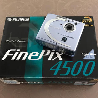 フジフイルム(富士フイルム)のフジフィルム FinePix 4500 ライトブルー、スマートメディア付き(コンパクトデジタルカメラ)