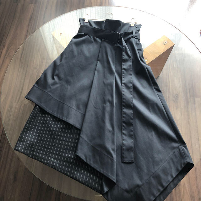 ADORE(アドーア)のADORE スカート レディースのスカート(ロングスカート)の商品写真