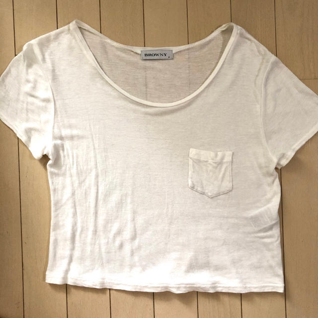WEGO(ウィゴー)のWEGO トップス Tシャツ カットソー  レディースのトップス(カットソー(半袖/袖なし))の商品写真