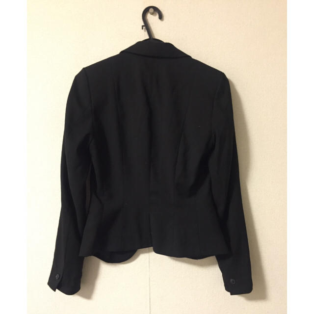 H&M(エイチアンドエム)の【値下げ】H&M ネイビージャケット レディースのジャケット/アウター(テーラードジャケット)の商品写真