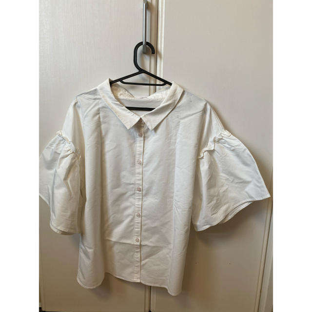RODEO CROWNS(ロデオクラウンズ)のrodeo crown 白　トップス レディースのトップス(Tシャツ(半袖/袖なし))の商品写真