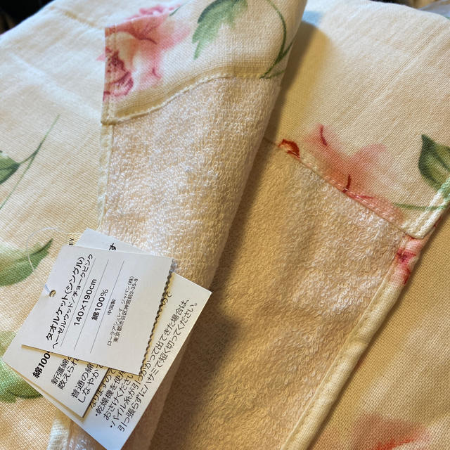 LAURA ASHLEY(ローラアシュレイ)のローラアシュレイ　タオルケット　シングル キッズ/ベビー/マタニティの寝具/家具(タオルケット)の商品写真