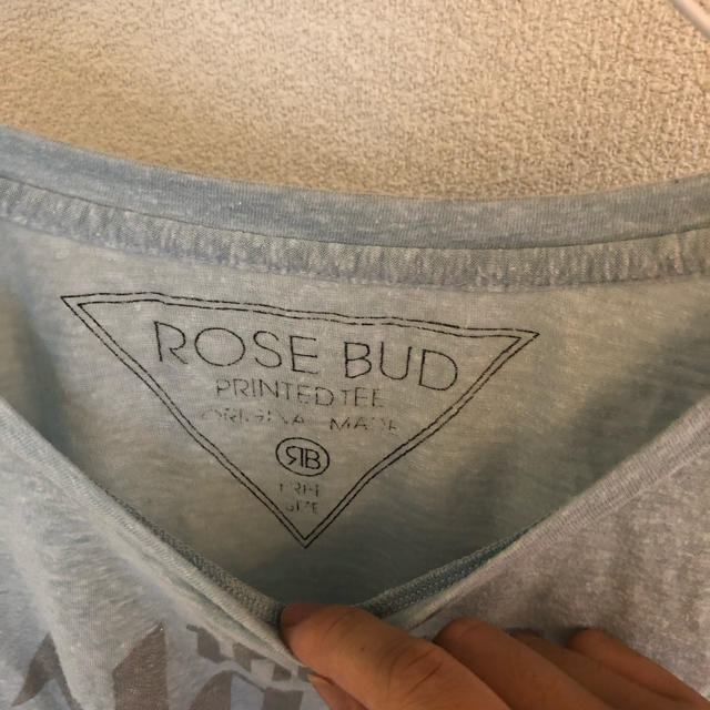 ROSE BUD(ローズバッド)のROSE BUD＊デザインTシャツ レディースのトップス(Tシャツ(半袖/袖なし))の商品写真