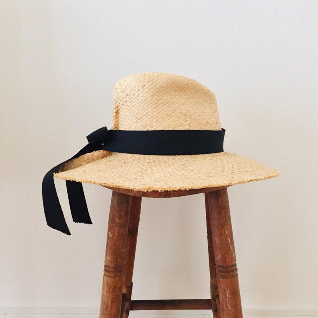 未使用 lola hats ローラハット バックリボン 麦わら帽子 未使用 lola hats ローラハット バックリボン 麦わら帽子